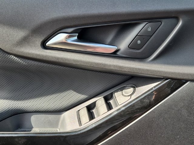 2027 Chevrolet Equinox LT - Photo 15