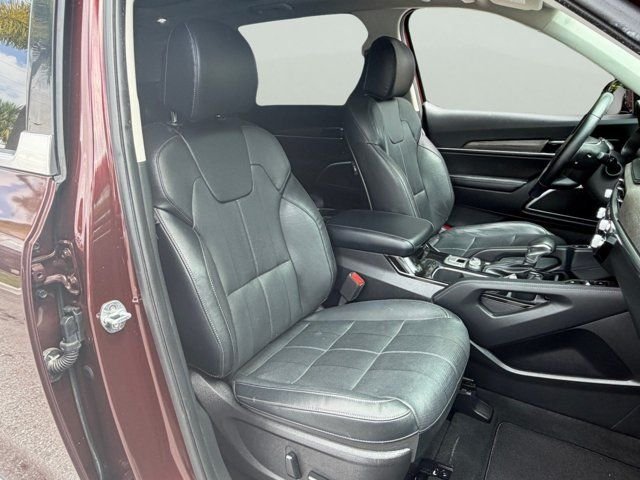 Certified Used 2022 Purple Kia SX image 21