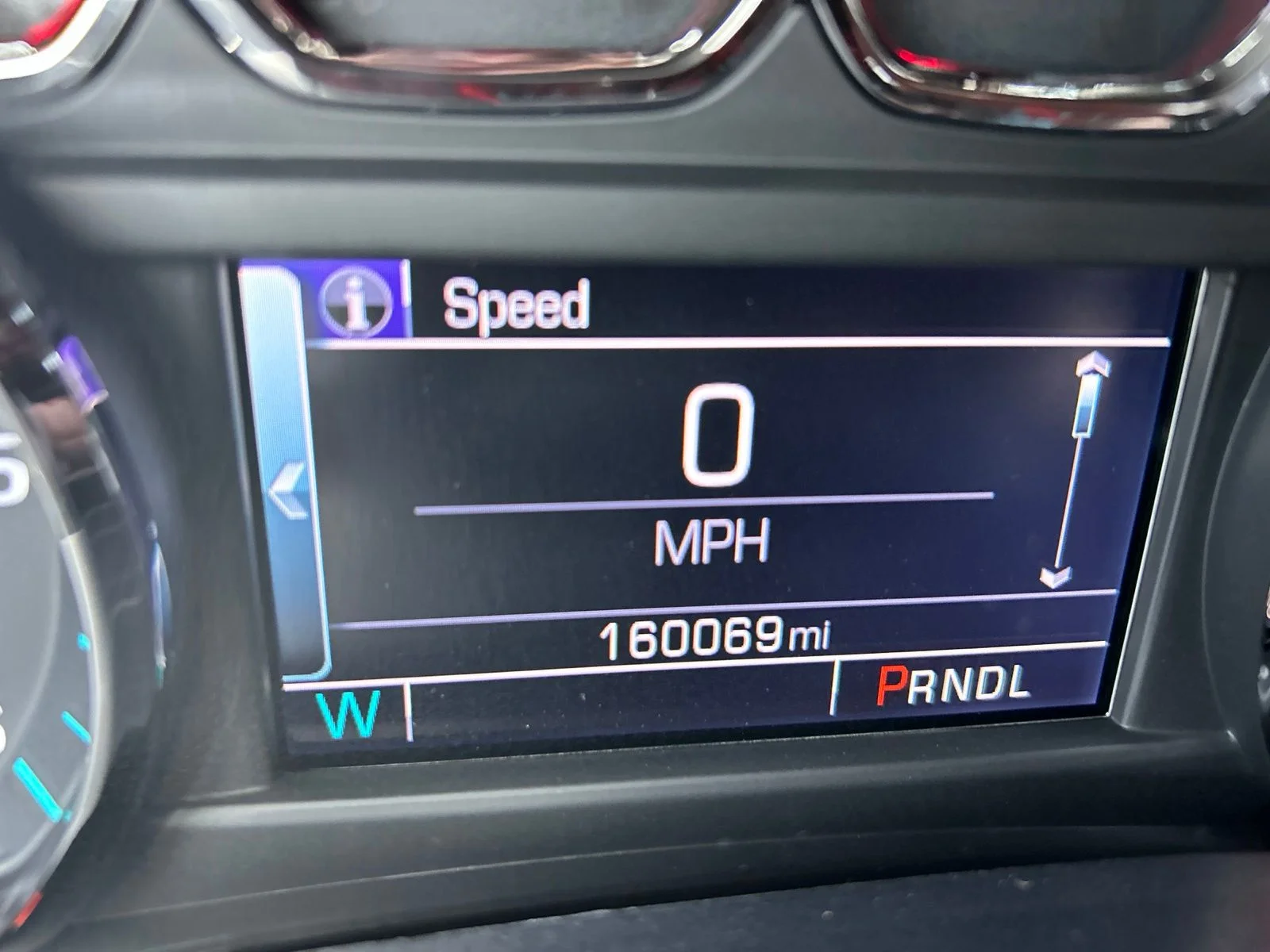 Used 2018 Graphite Metallic Chevrolet LT image 28