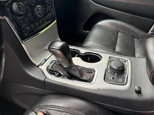 Used 2020 Velvet Red Pearlcoat Jeep Trailhawk image 19
