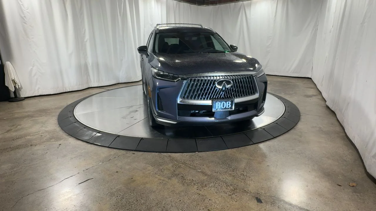 Used 2026 Blue INFINITI LUXE image 8