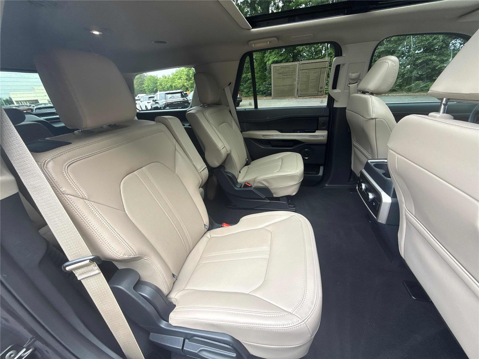 Used 2024 Dark Matter Gray Ford Limited image 28