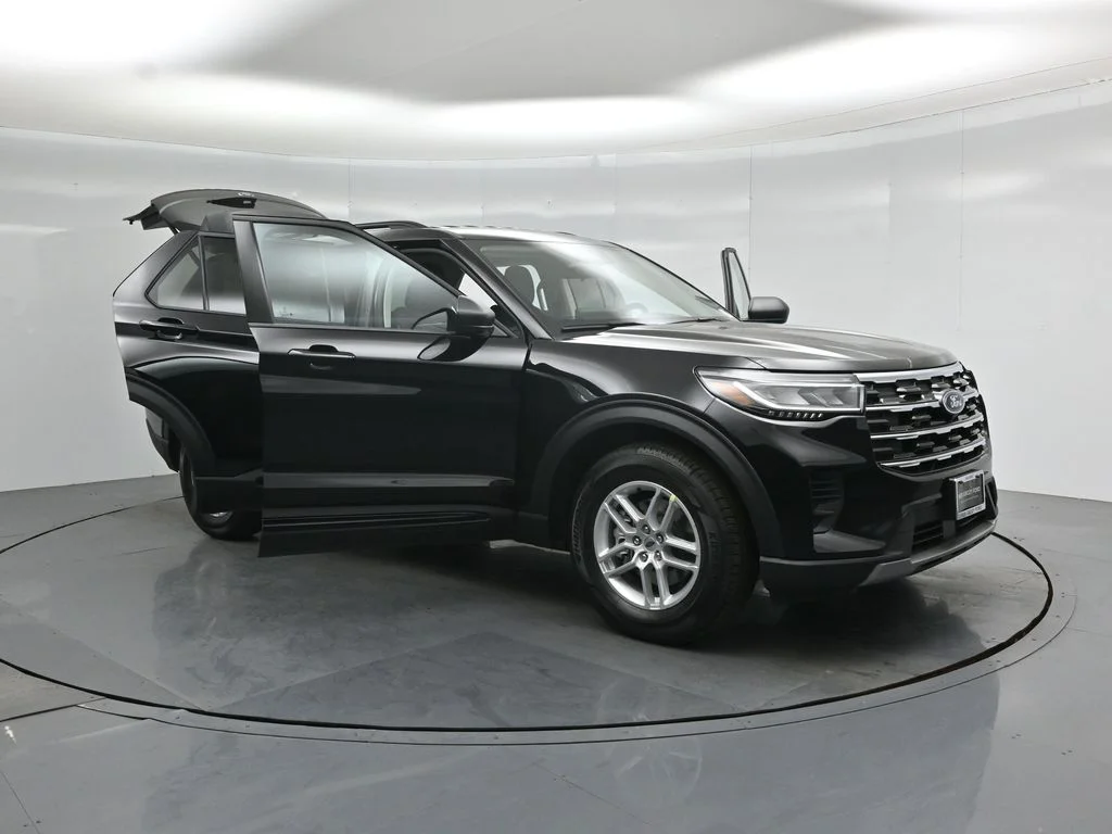 New 2026 Agate Black Metallic Ford Active image 32