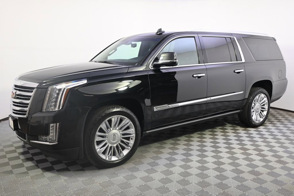 Used 2017 Cadillac Escalade ESV Platinum with VIN 1GYS4KKJ4HR223562 for sale in Minneapolis, Minnesota