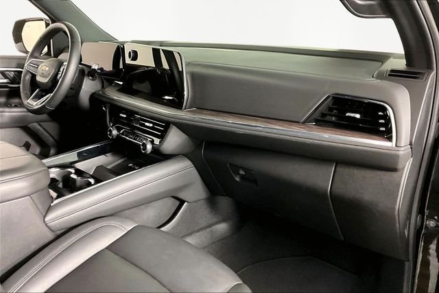 Used 2025 Black Chevrolet LT image 26