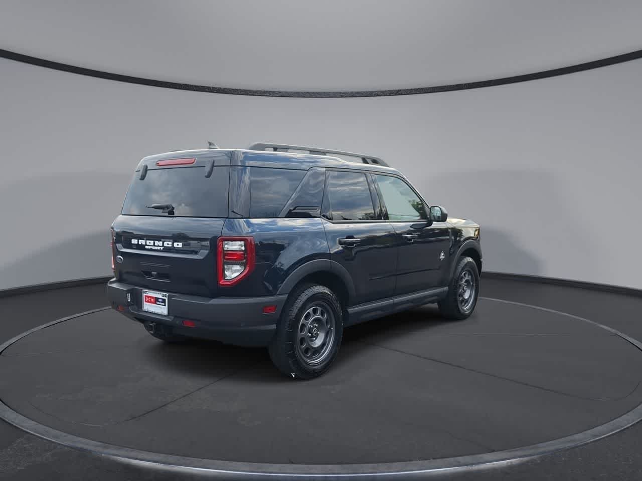 Certified Used 2023 Alto Blue Metallic Tinted Clearcoat Ford Outer Banks image 8