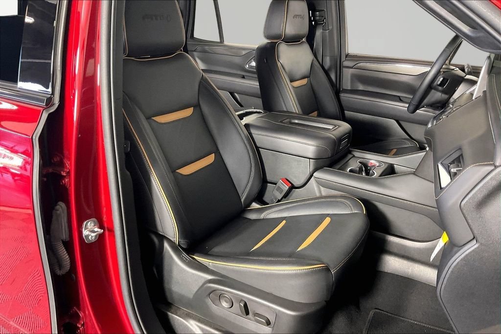 2023 GMC Yukon AT4 - Photo 28