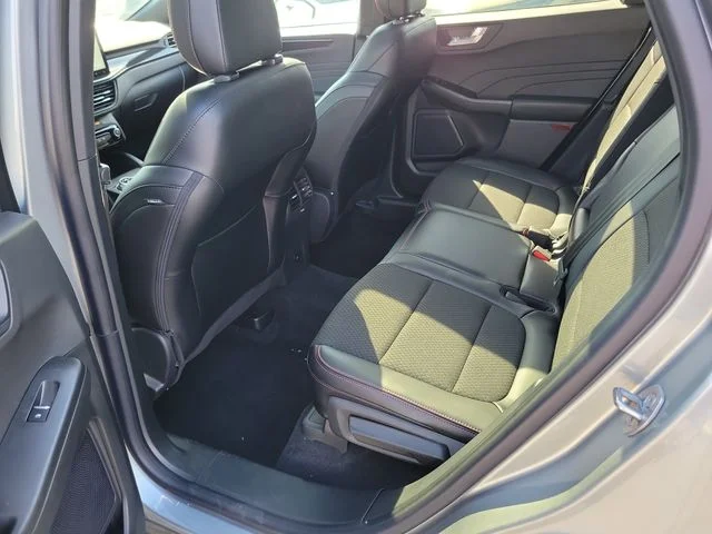 2024 Ford Escape ST-Line - Photo 10