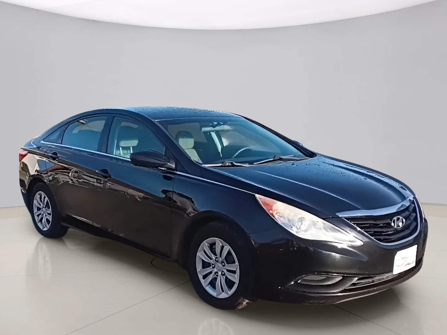Used 2011 Black Hyundai GLS image 9