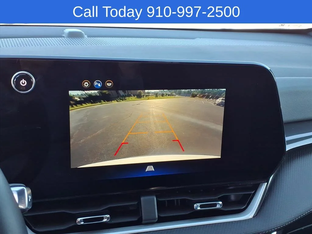 Used 2026 Summit White Chevrolet LT image 14