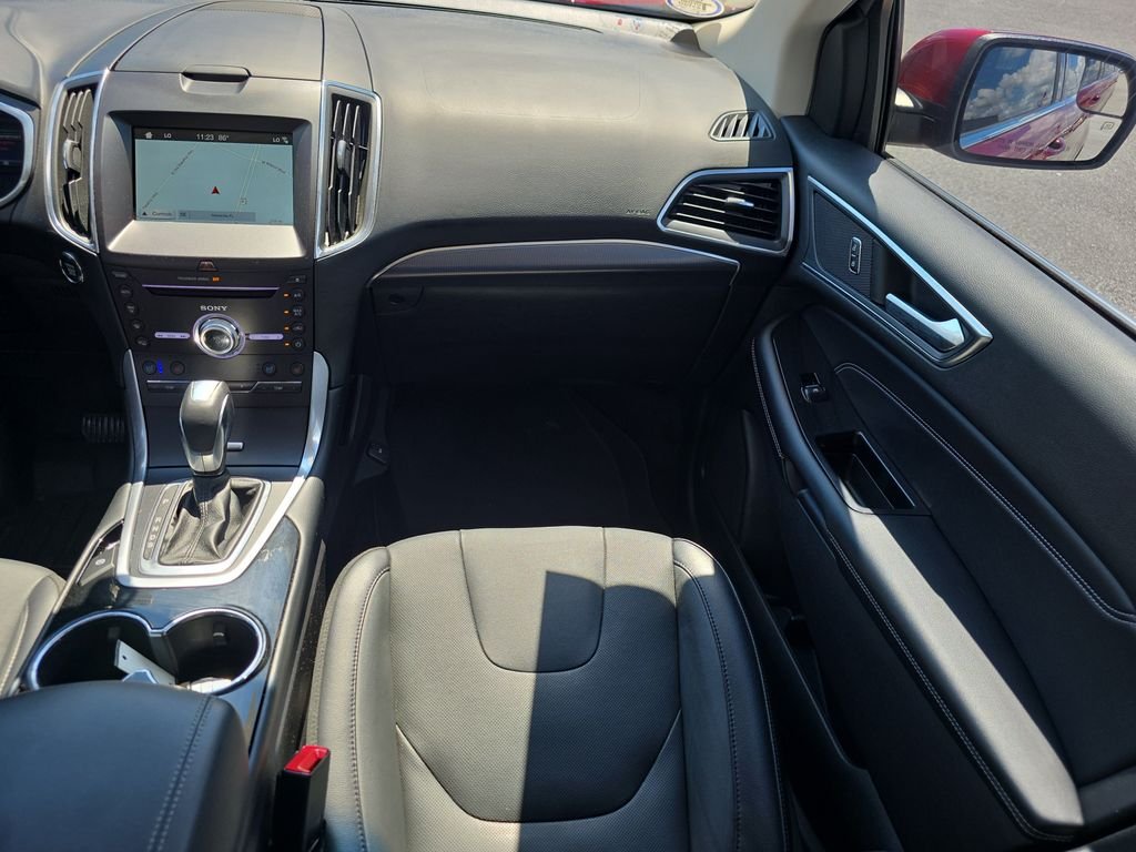 2018 Ford Edge Titanium - Photo 16