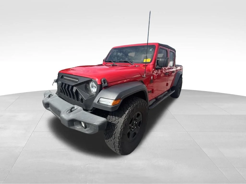 Used 2020 Red Jeep Sport image 2