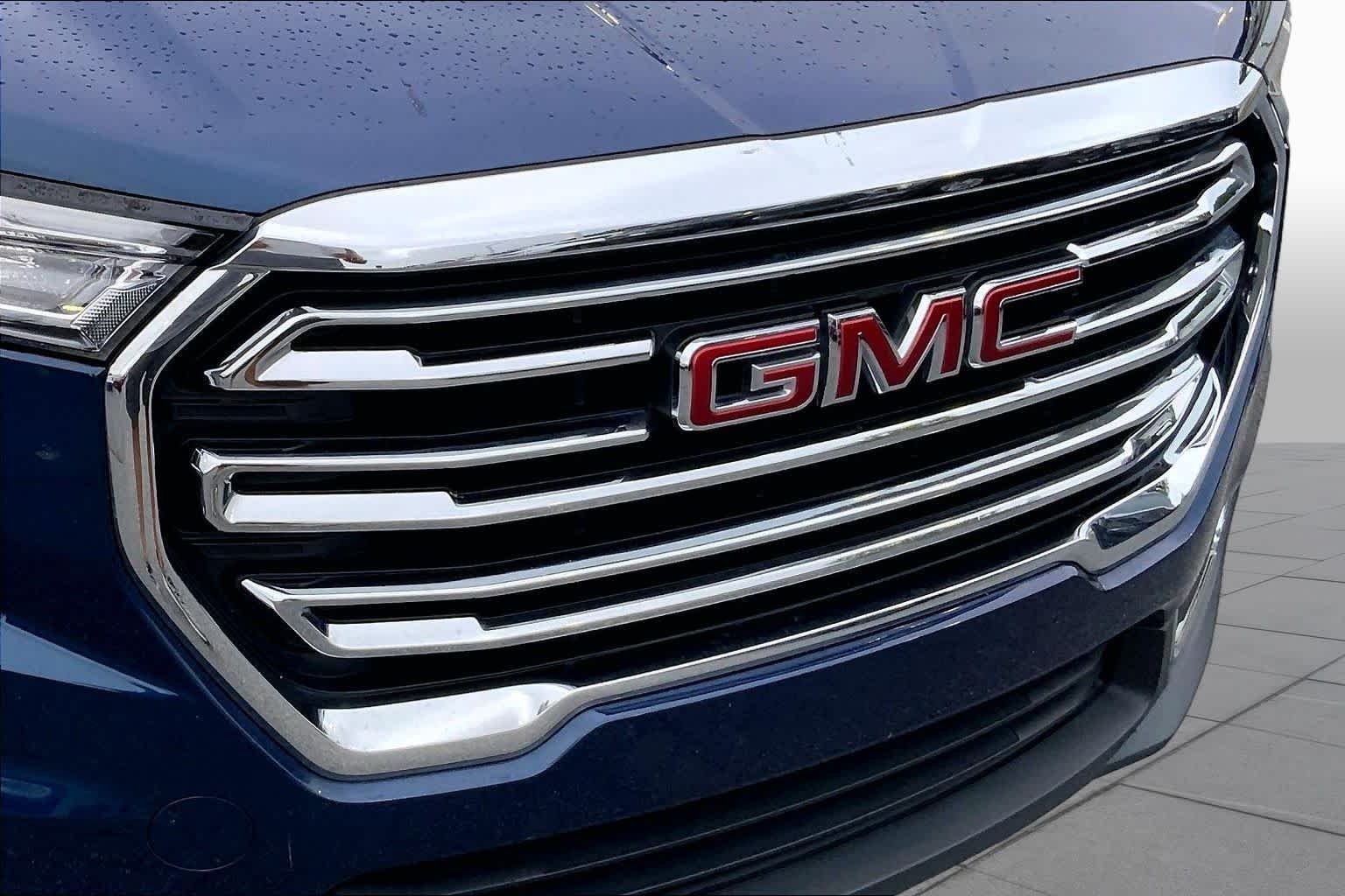 Used 2022 Marine Metallic GMC SLT image 27