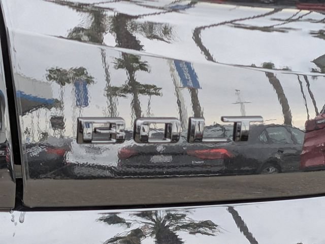2027 Chevrolet Bolt LT - Photo 11
