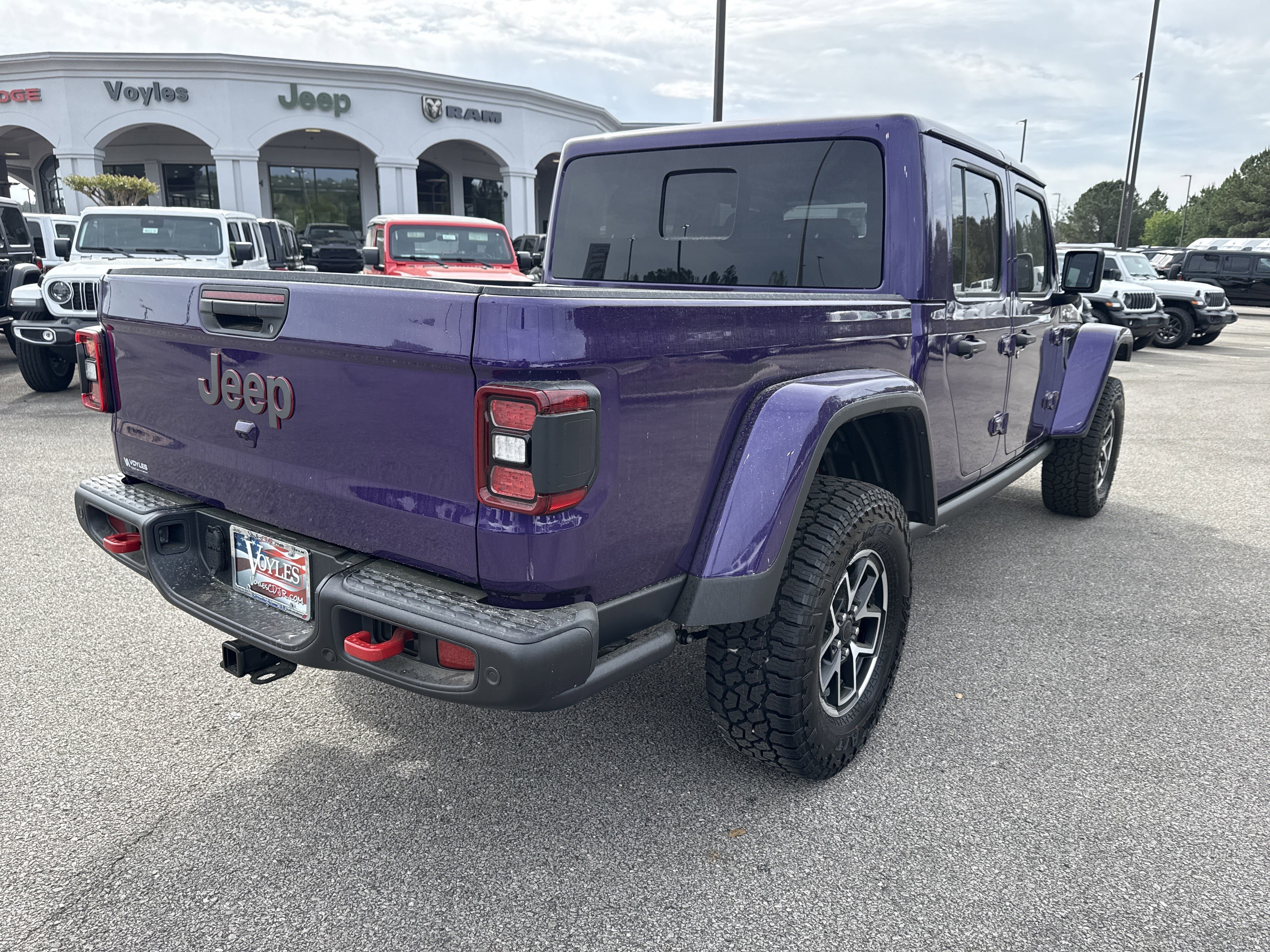 New 2026 Reign Exterior Paint Jeep Rubicon X image 6
