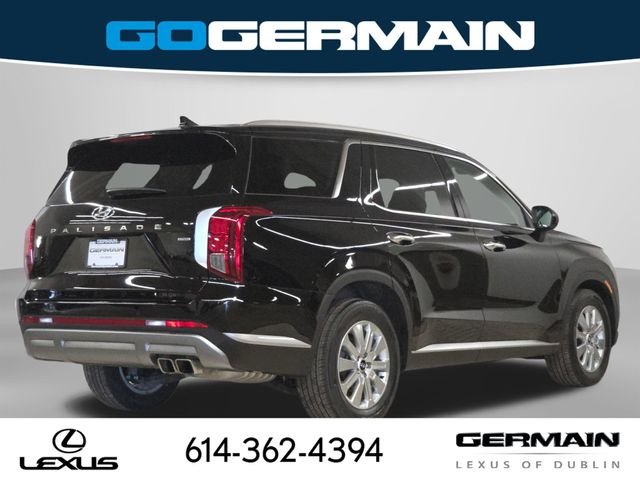 Used 2024 Black Hyundai SEL image 6