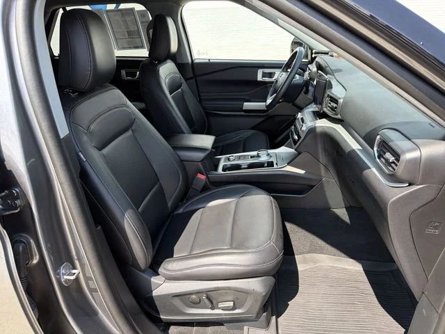 Used 2023 Gray Ford XLT image 27
