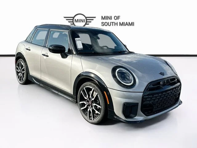 2026 MINI Hardtop Cooper S's photo
