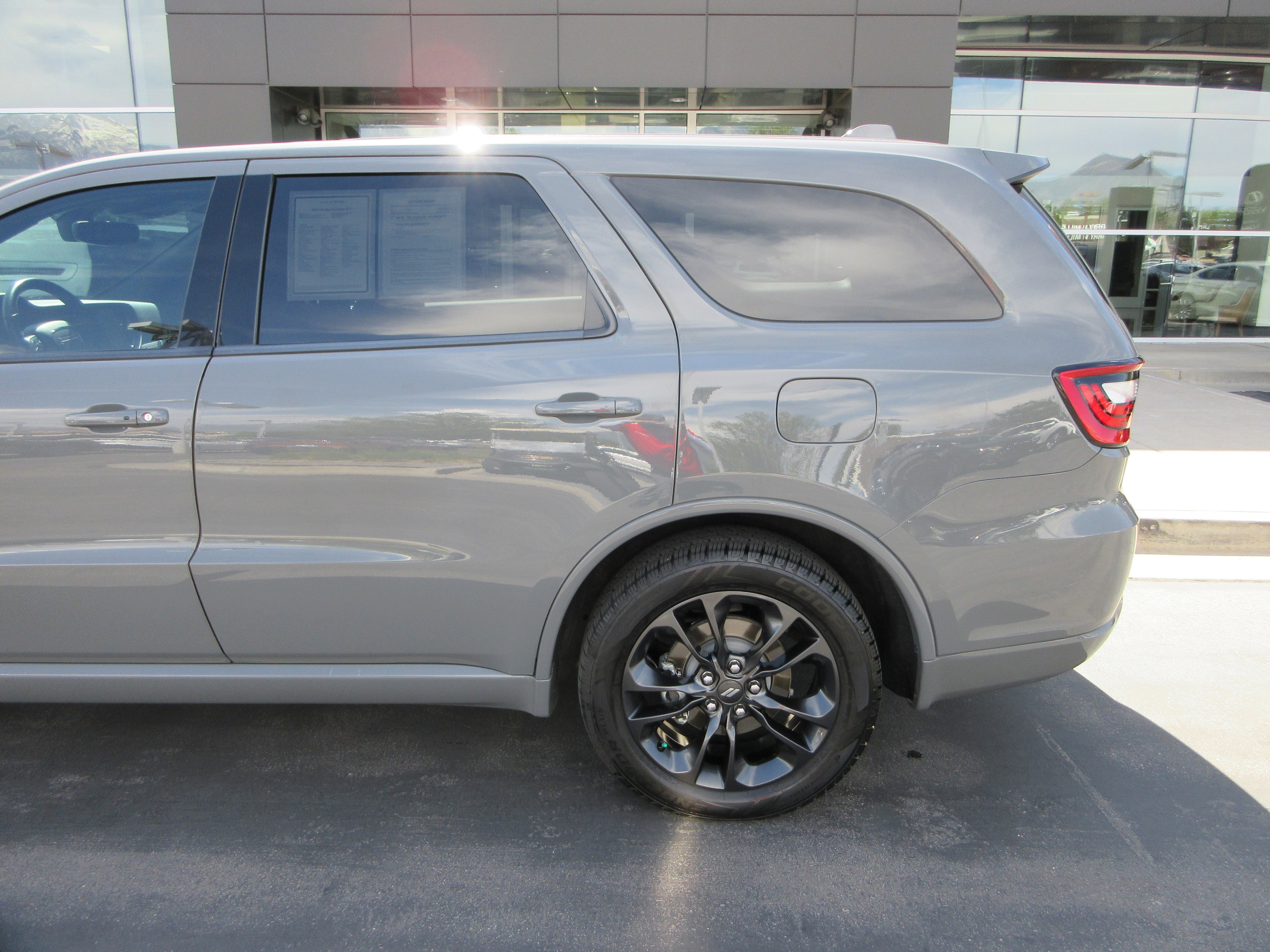 Used 2022 Destroyer Gray Clearcoat Dodge R/T image 5
