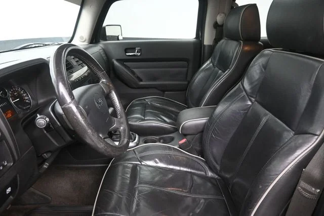 Used 2008 Black Hummer Luxury image 15