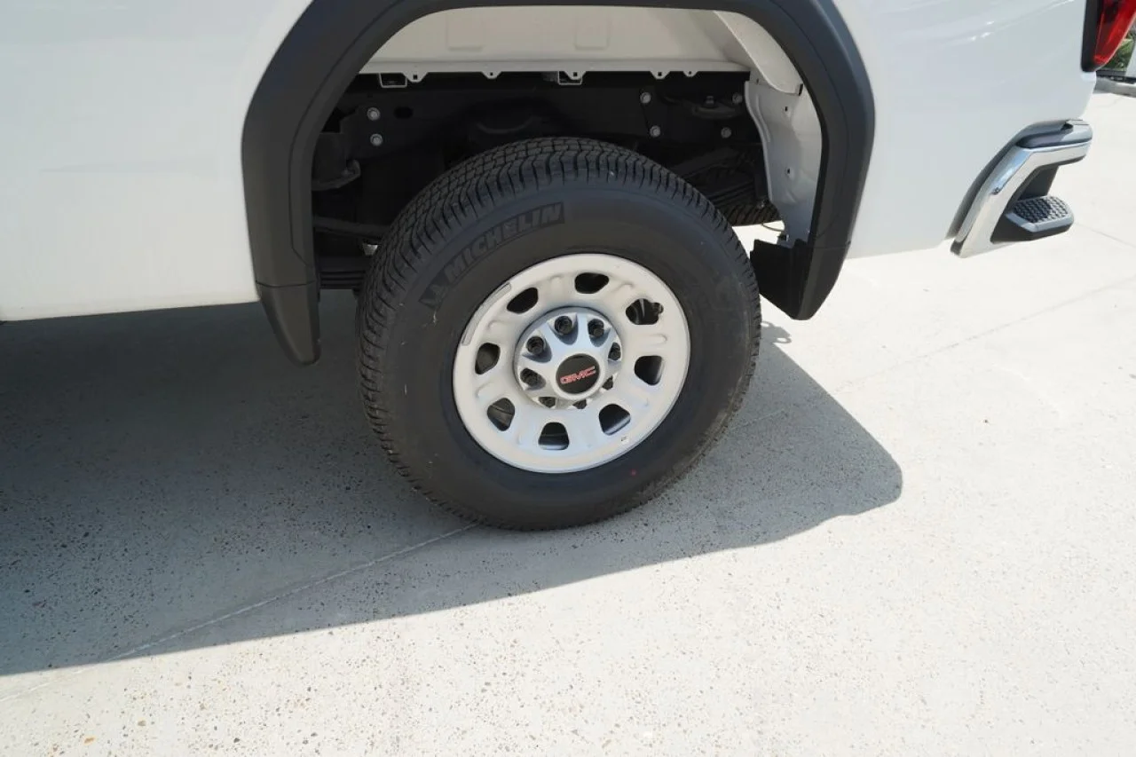 2025 GMC Sierra 3500HD Pro - Photo 12