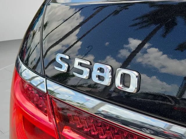 Used 2023 Black Mercedes-Benz S 580 image 33