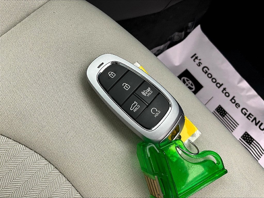 Certified Used 2022 Gray Hyundai SEL image 34