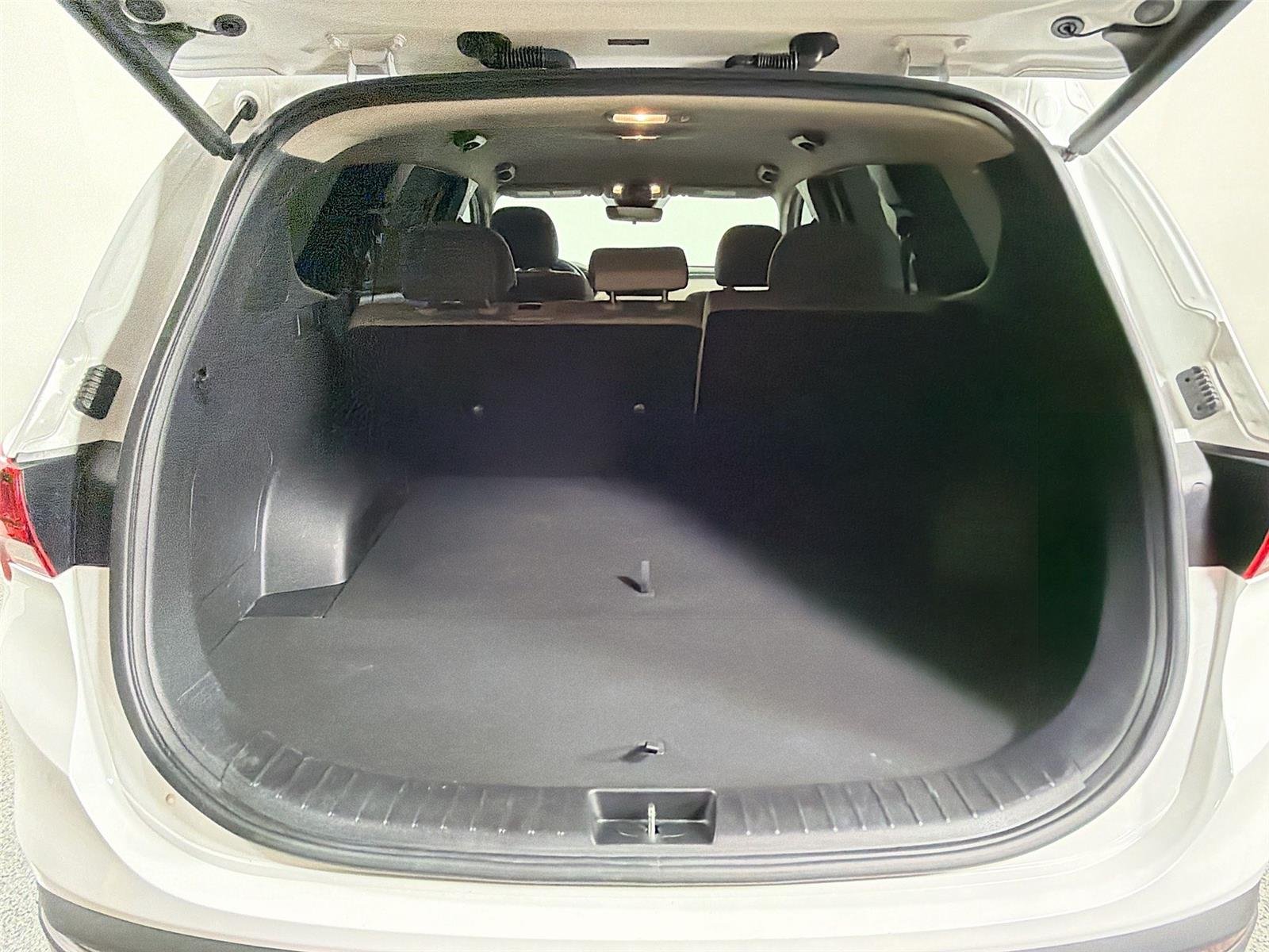 Used 2023 Serenity White Pearl Hyundai SEL image 26