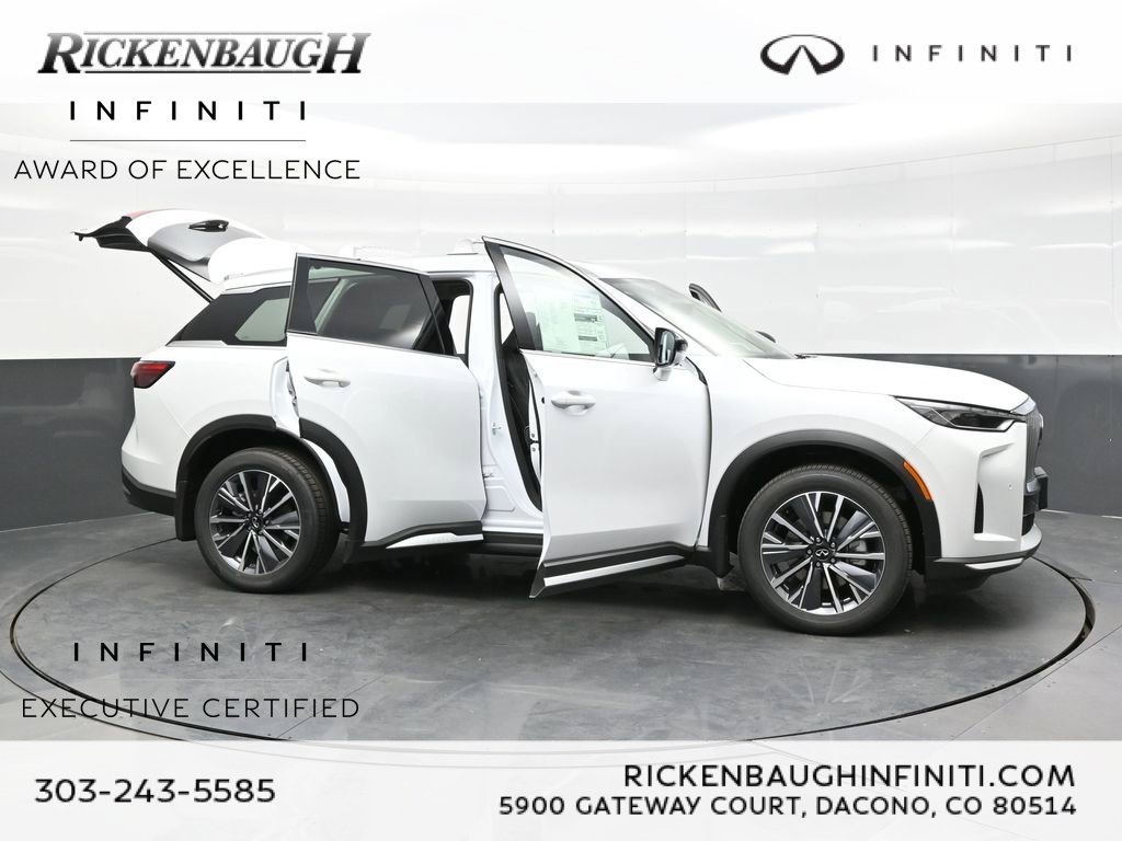 Certified Used 2026 White INFINITI LUXE image 48