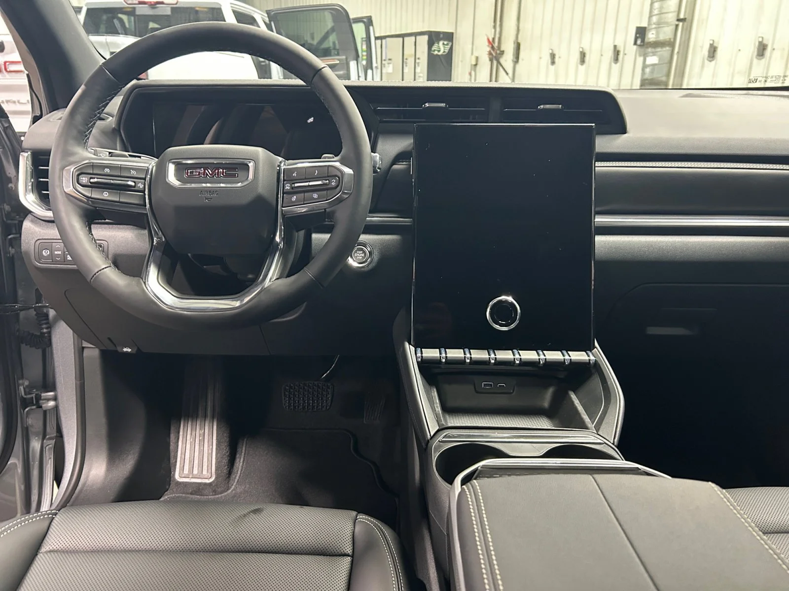 New 2027 Sterling Metallic GMC AWD Elevation image 21