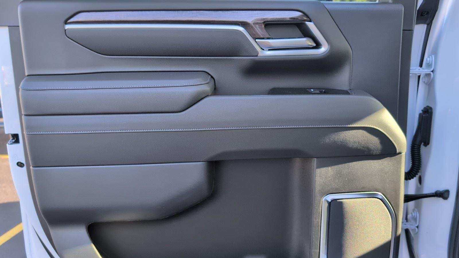 2026 Chevrolet Silverado 2500 HD LTZ - Photo 36