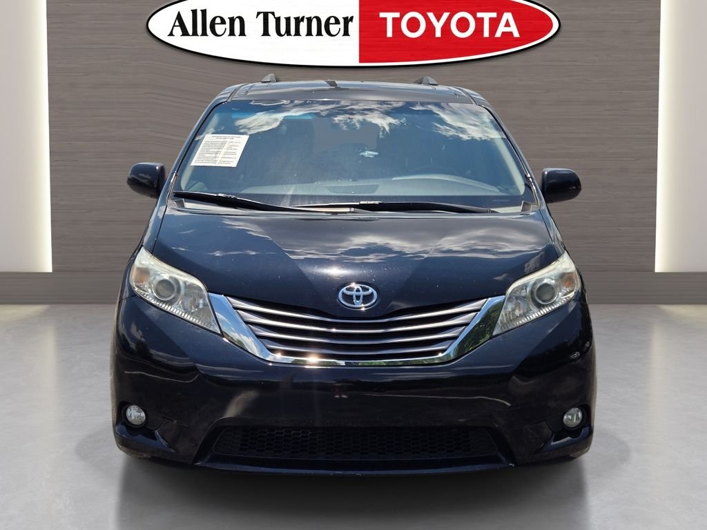 Used 2015 Black Toyota XLE image 6