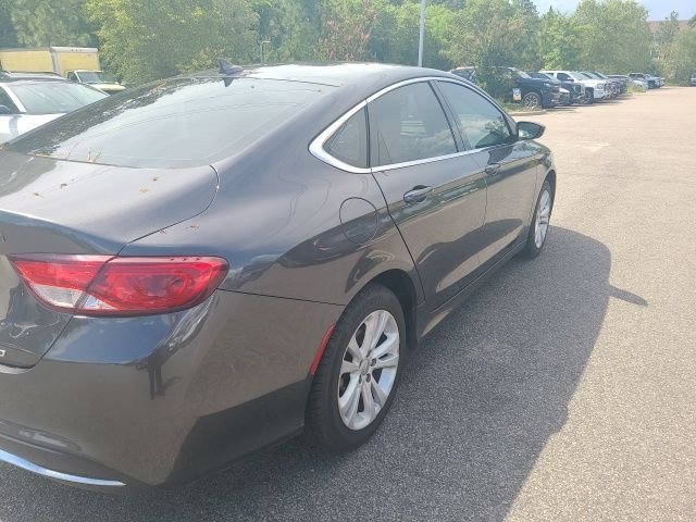 Used 2016 Gray Chrysler Limited image 5