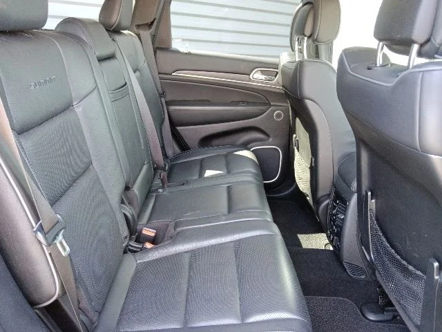 Used 2020 Black Jeep Summit image 33