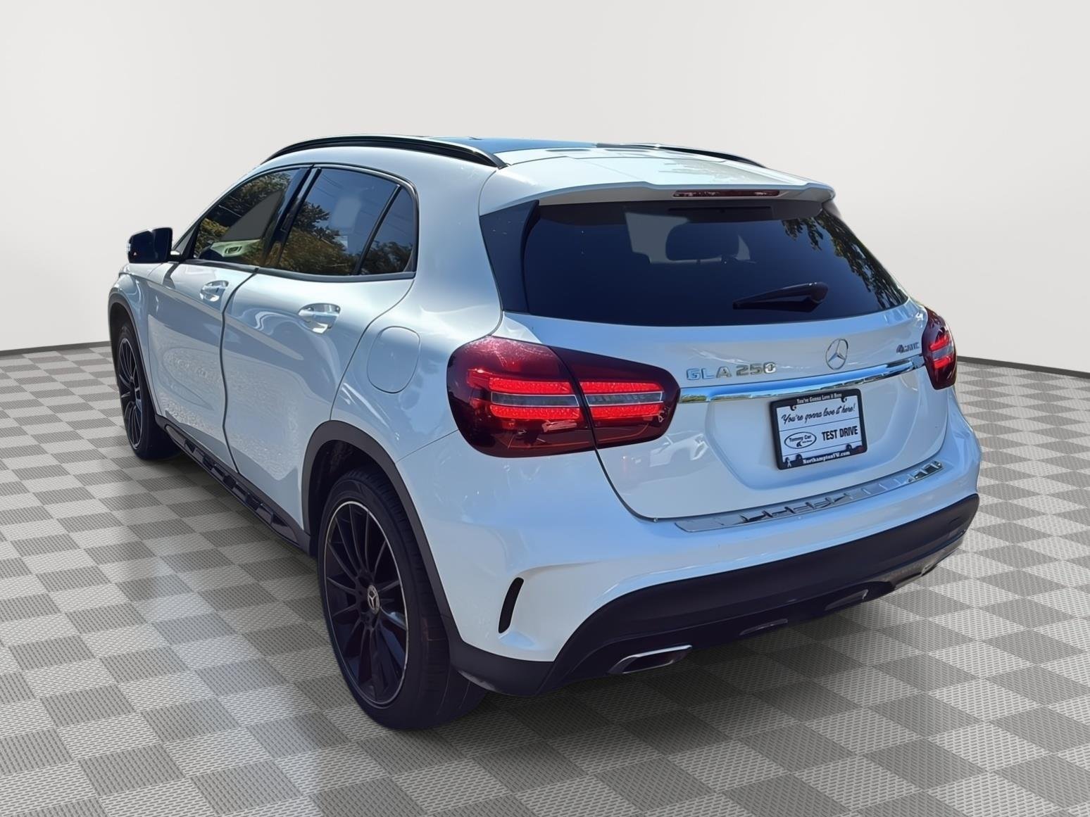 Used 2019 Polar White Mercedes-Benz GLA 250 image 7
