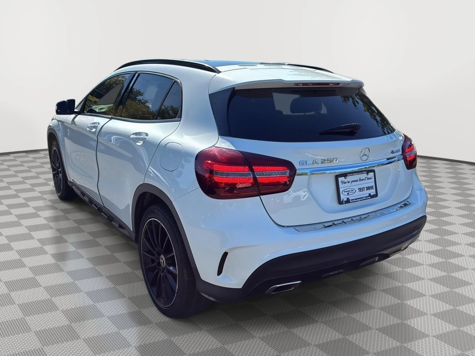 Used 2019 Polar White Mercedes-Benz GLA 250 image 7