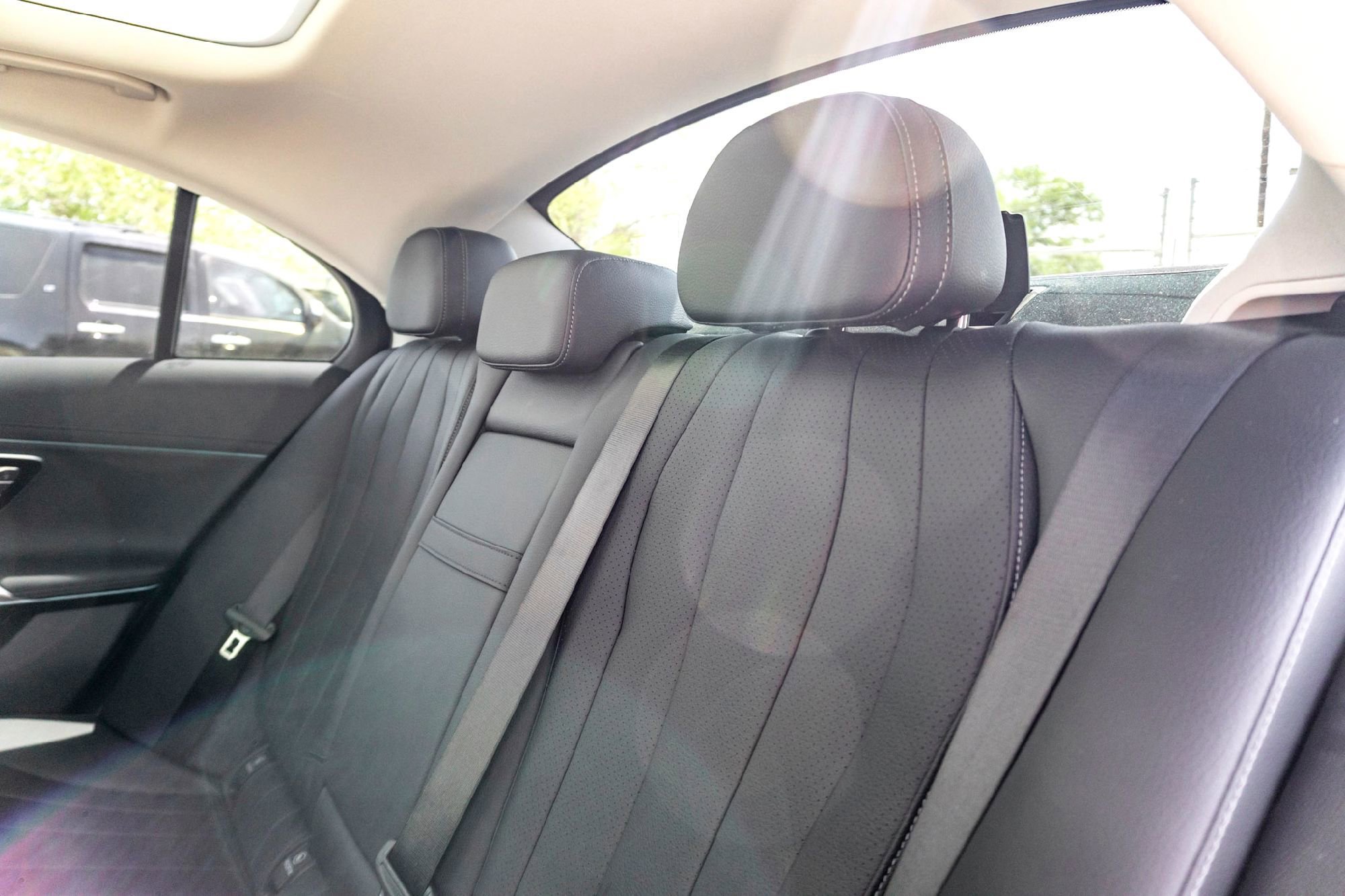 Certified Used 2025 Polar White Mercedes-Benz E 350 image 26