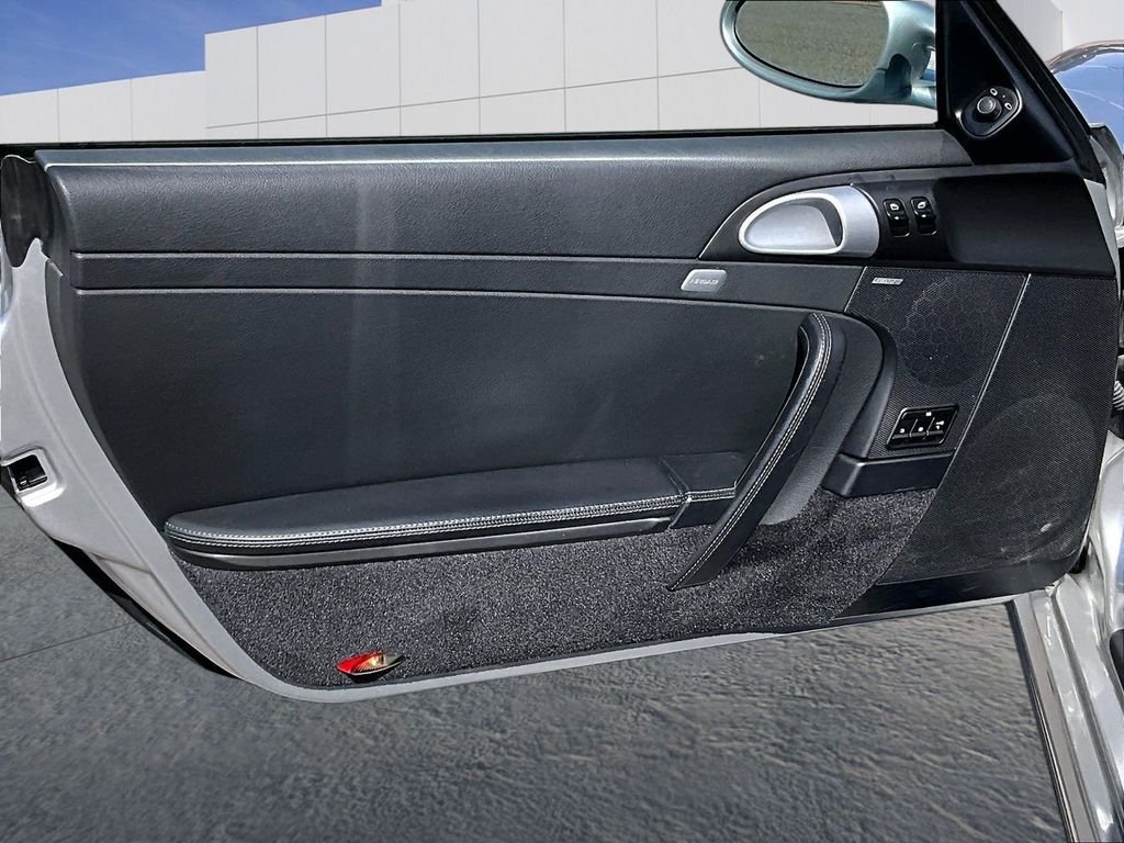 Used 2007 Silver Porsche Carrera 4S image 19
