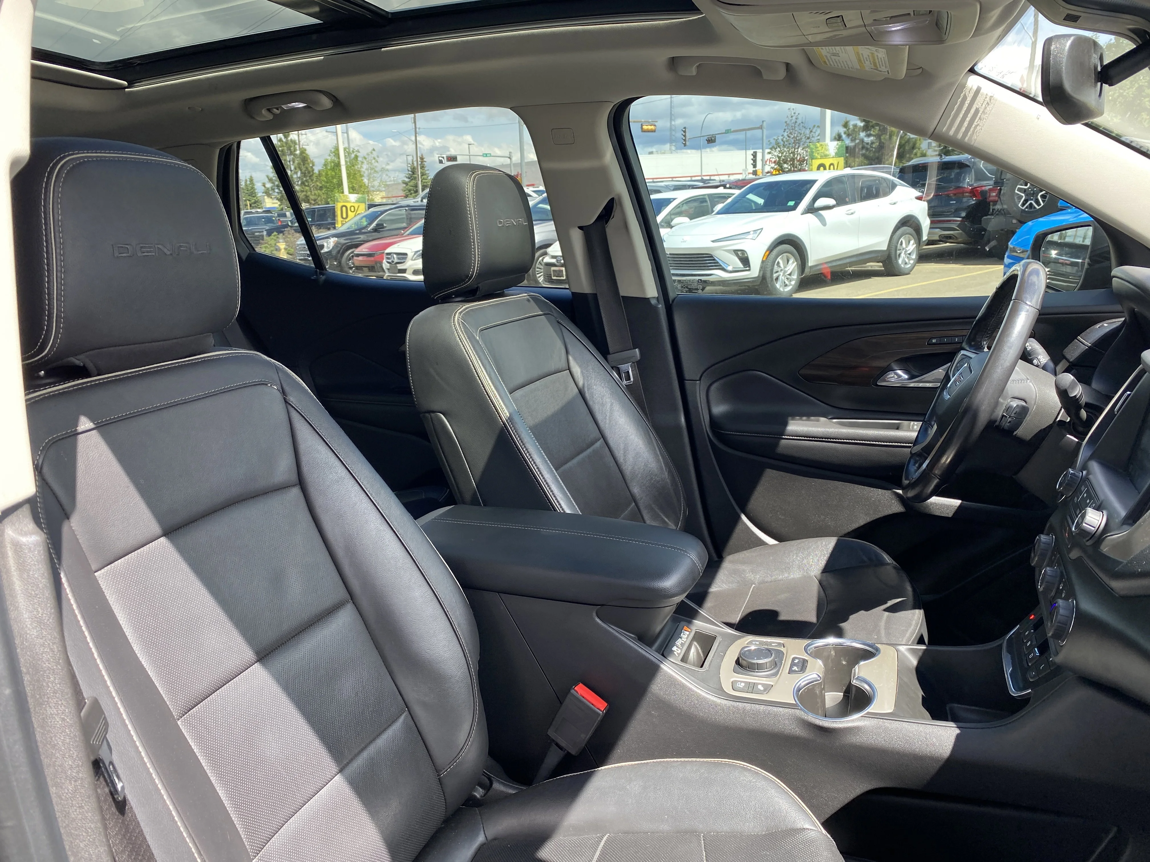 Used 2018 Black GMC Denali AWD image 23