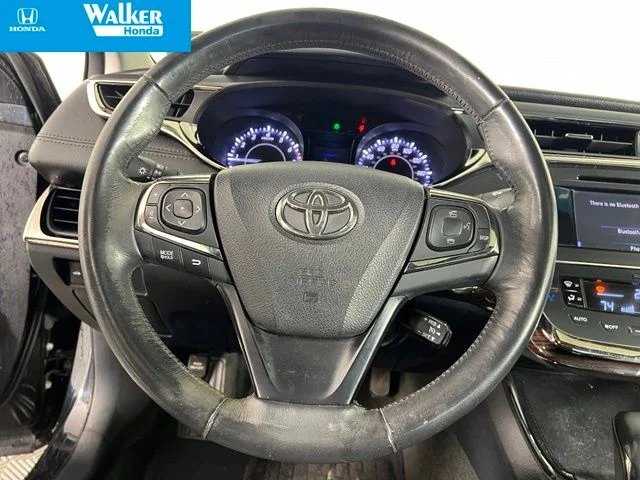 Used 2014 Black Toyota XLE Touring image 21