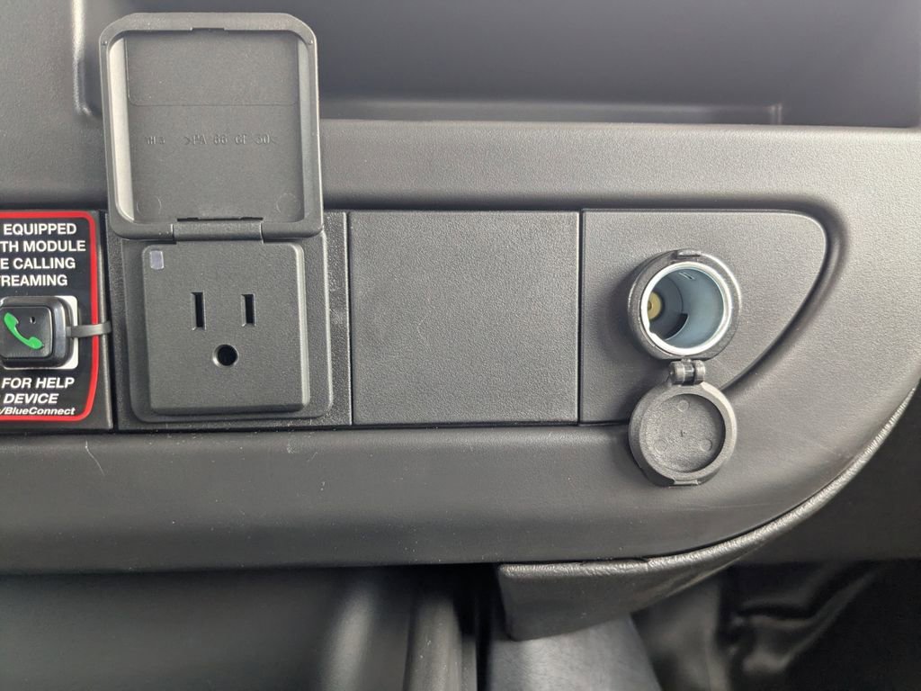 2025 Chevrolet Express Cargo Work Van - Photo 22