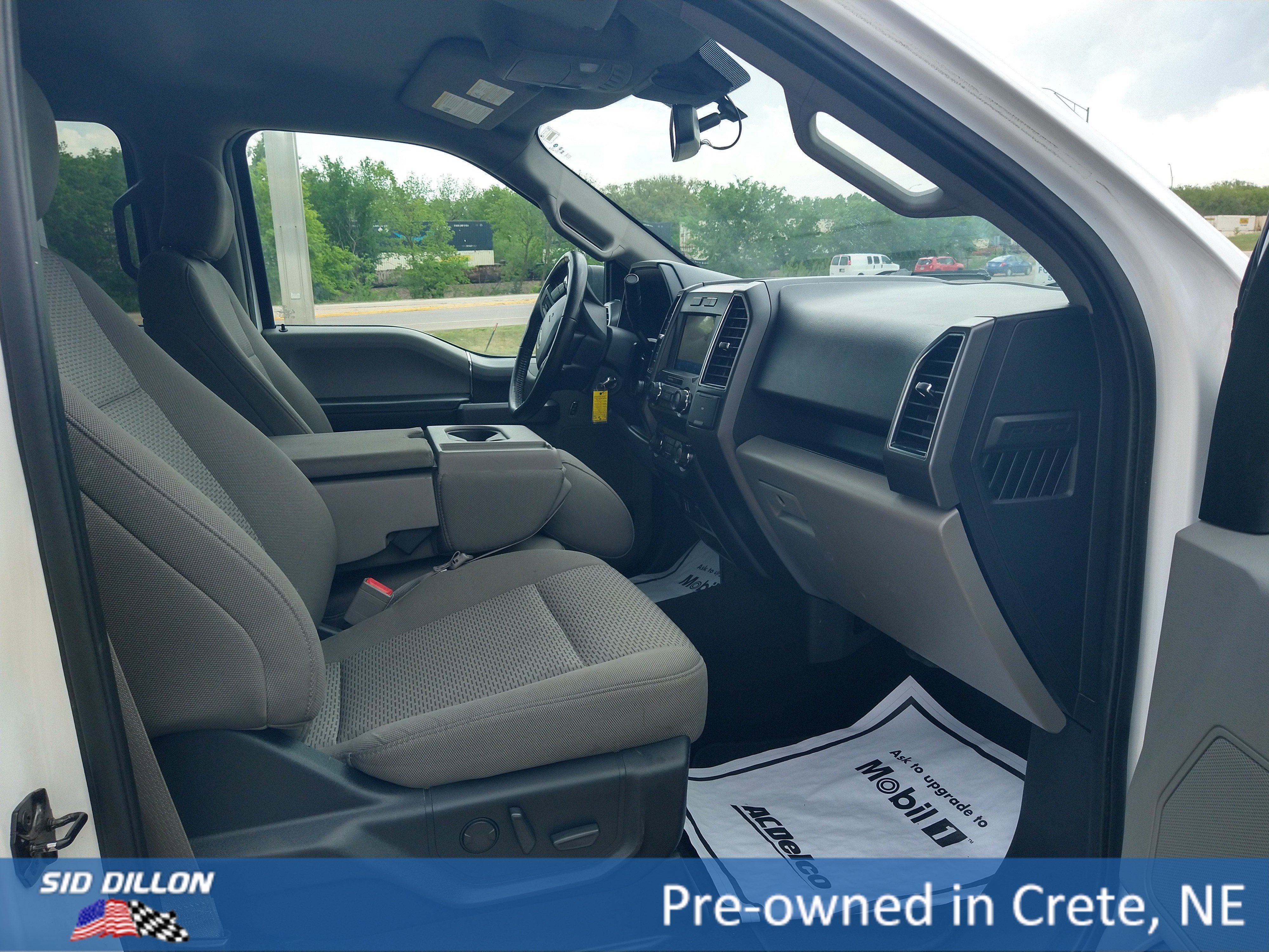 Used 2019 Oxford White Ford XLT image 4