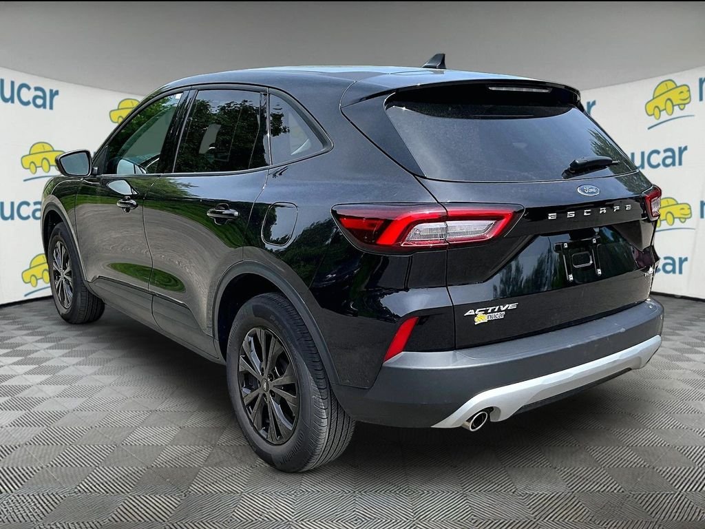 Used 2025 Black Ford Active image 5