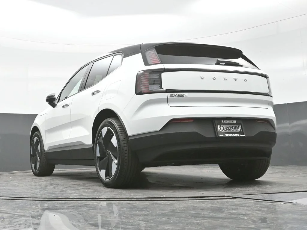 New 2026 Crystal White Volvo Twin Motor Performance Plus image 23