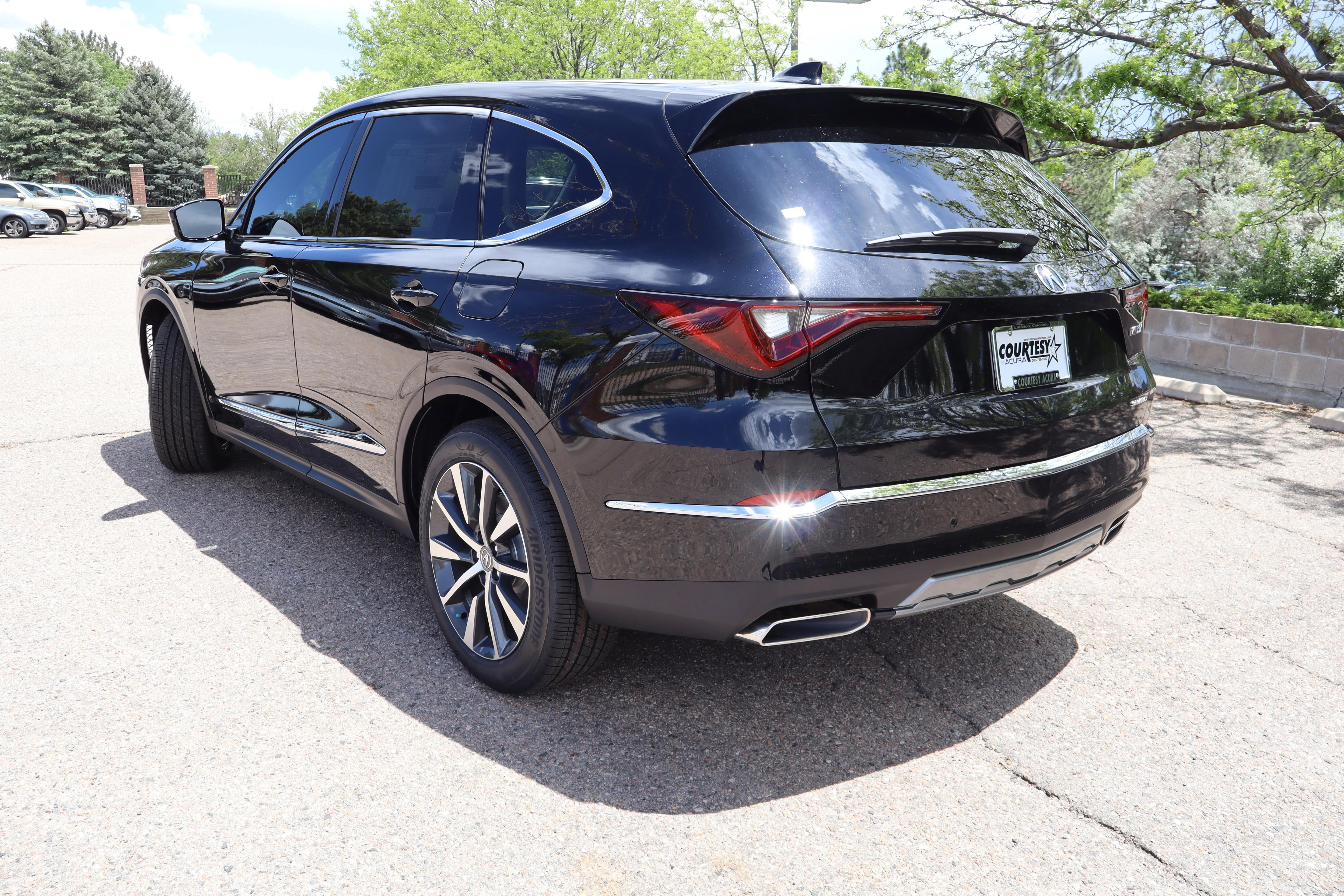New 2026 Majestic Black Pearl Acura w/Technology Package image 4