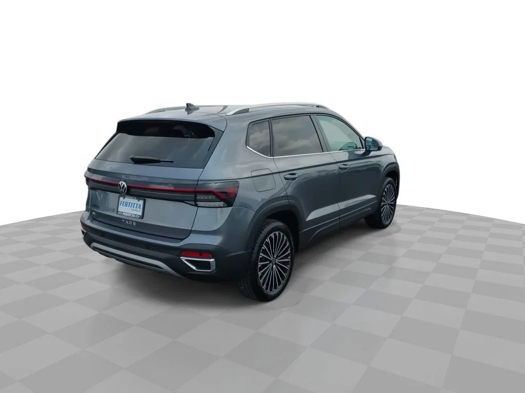 Used 2025 Gray Volkswagen 1.5T SE image 8