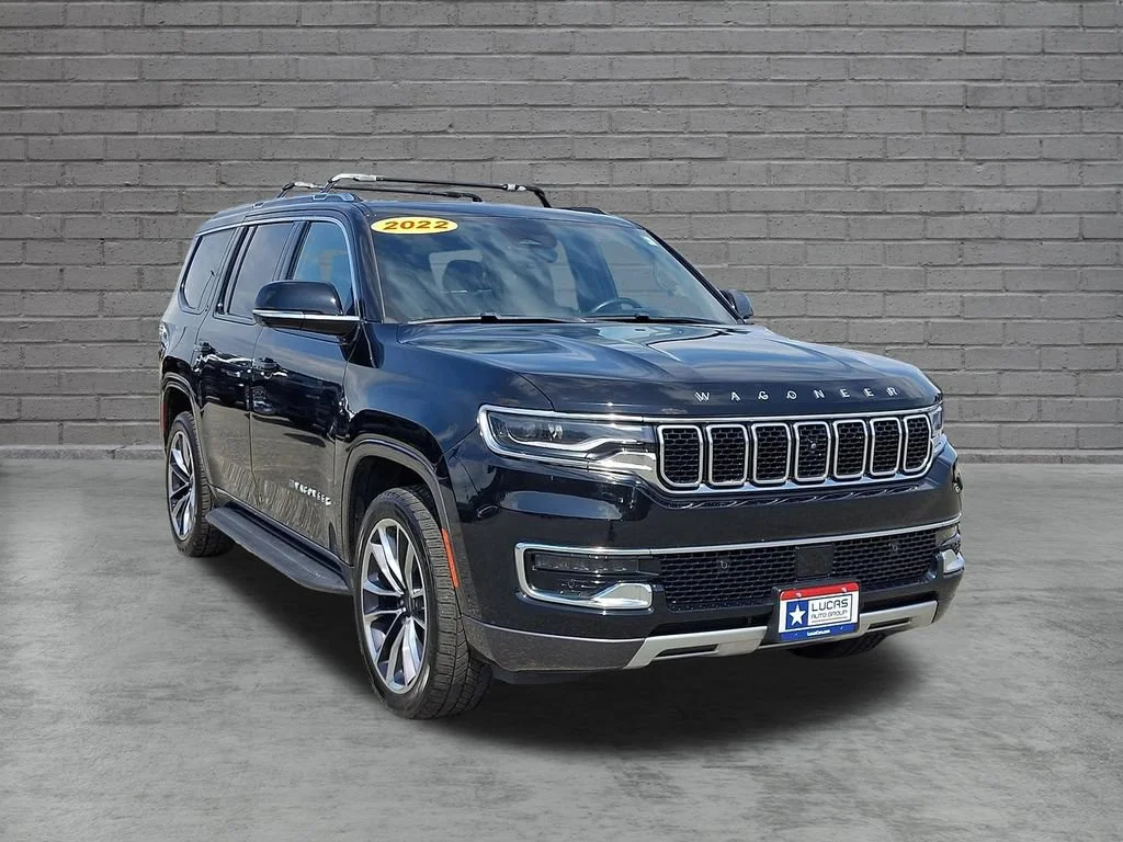 Used 2022 Diamond Black Crystal Pearlcoat Jeep Series II image 2