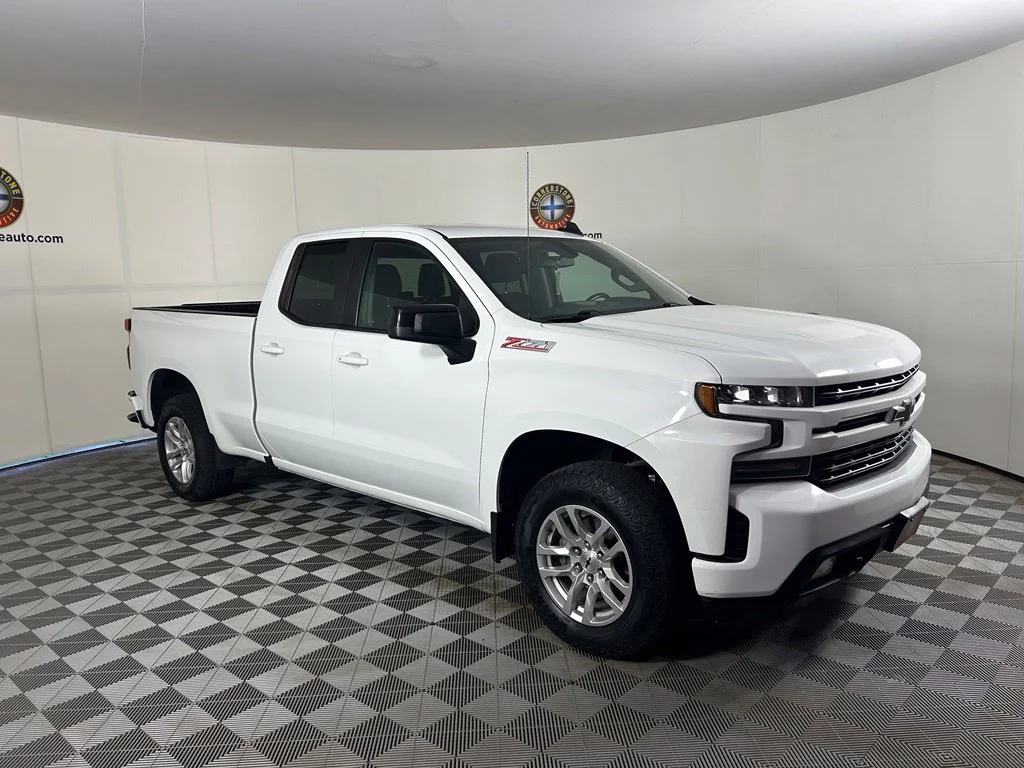 Used 2020 White Chevrolet RST image 15