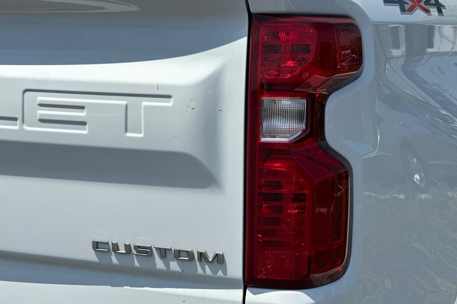 Used 2022 Summit White Chevrolet Custom image 36
