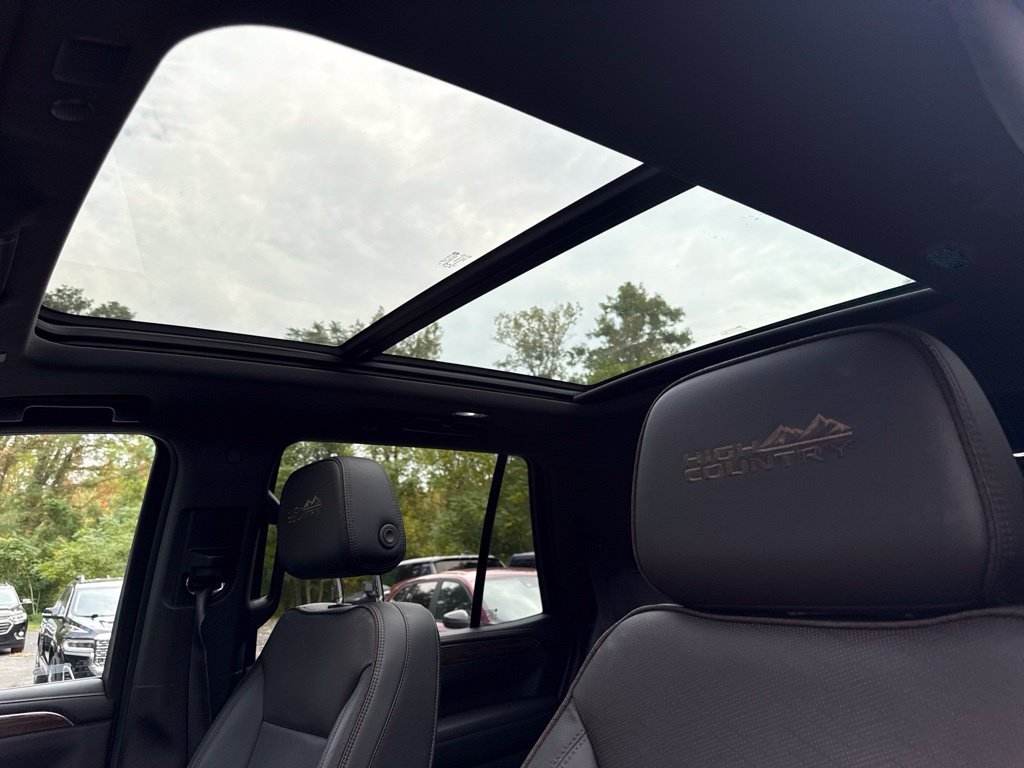 Used 2021 Beige Chevrolet High Country image 29